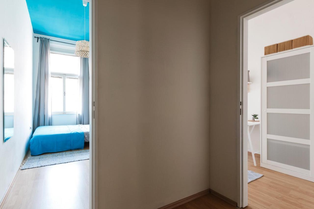 Apartment Safarikova Prague
